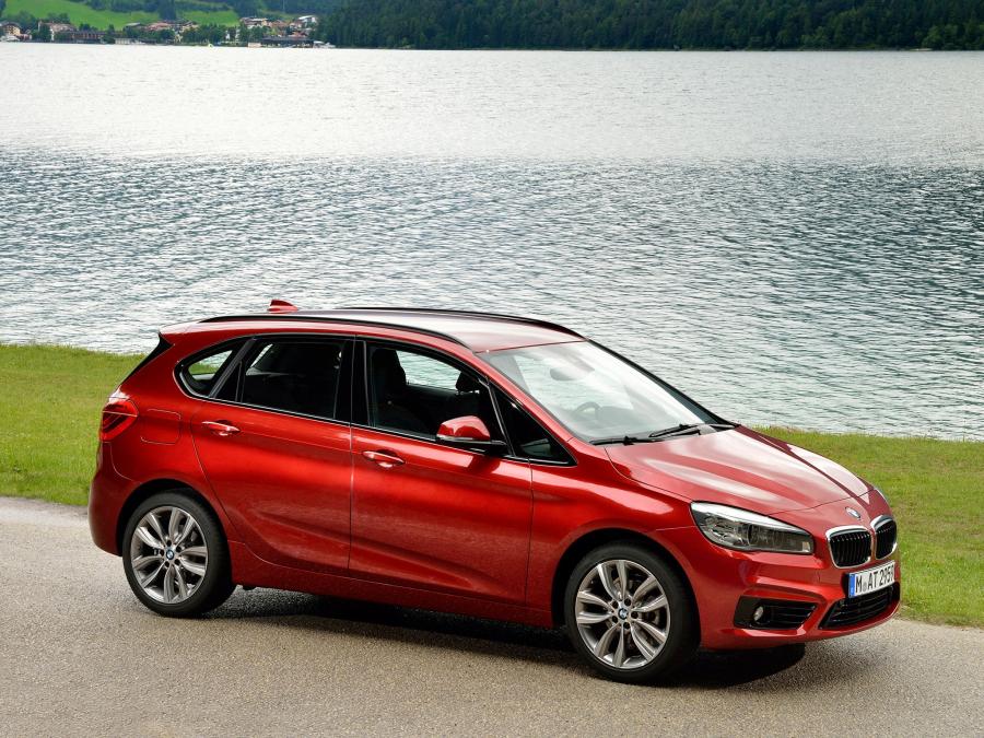  BMW 218d Active Tourer 2014 года  (фото 10 из 30)